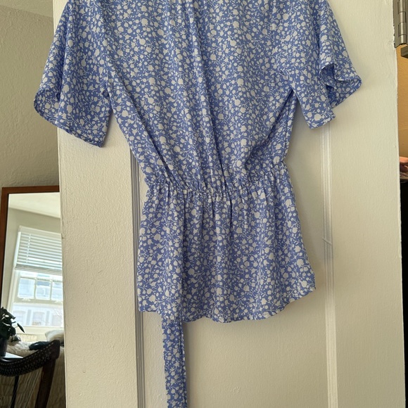 Spring blouse - Picture 2 of 3